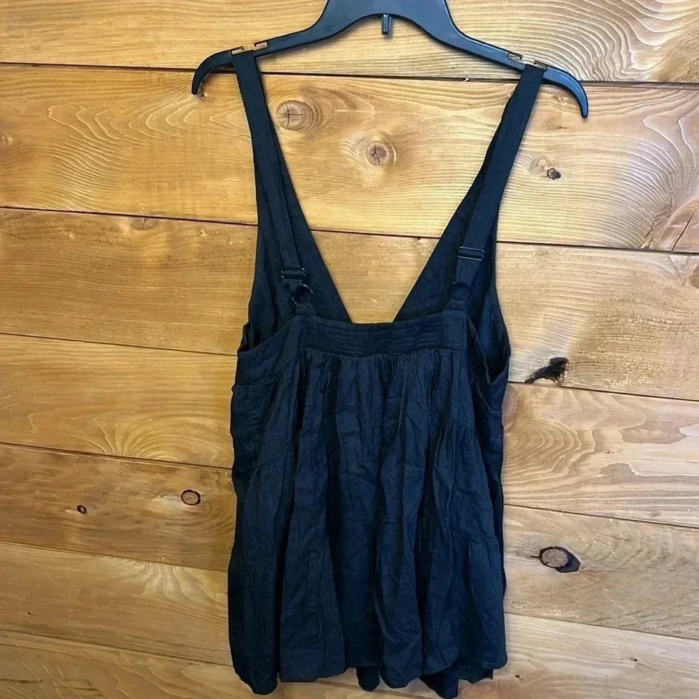 Urban Outfitters Black Sleeveless V-Neck Tank Top - Picture 4 of 10